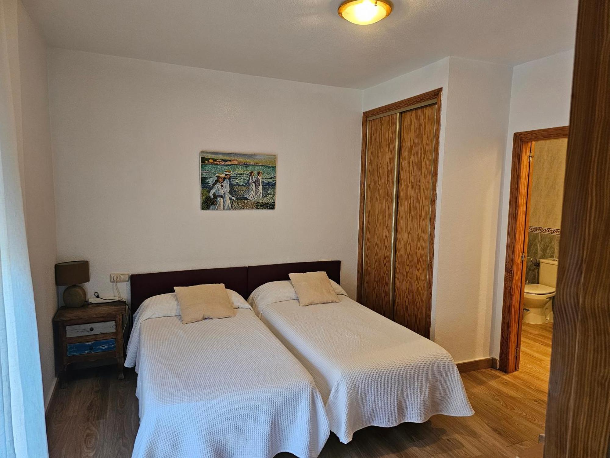 Apartamentos Plaza Alicante Phòng bức ảnh