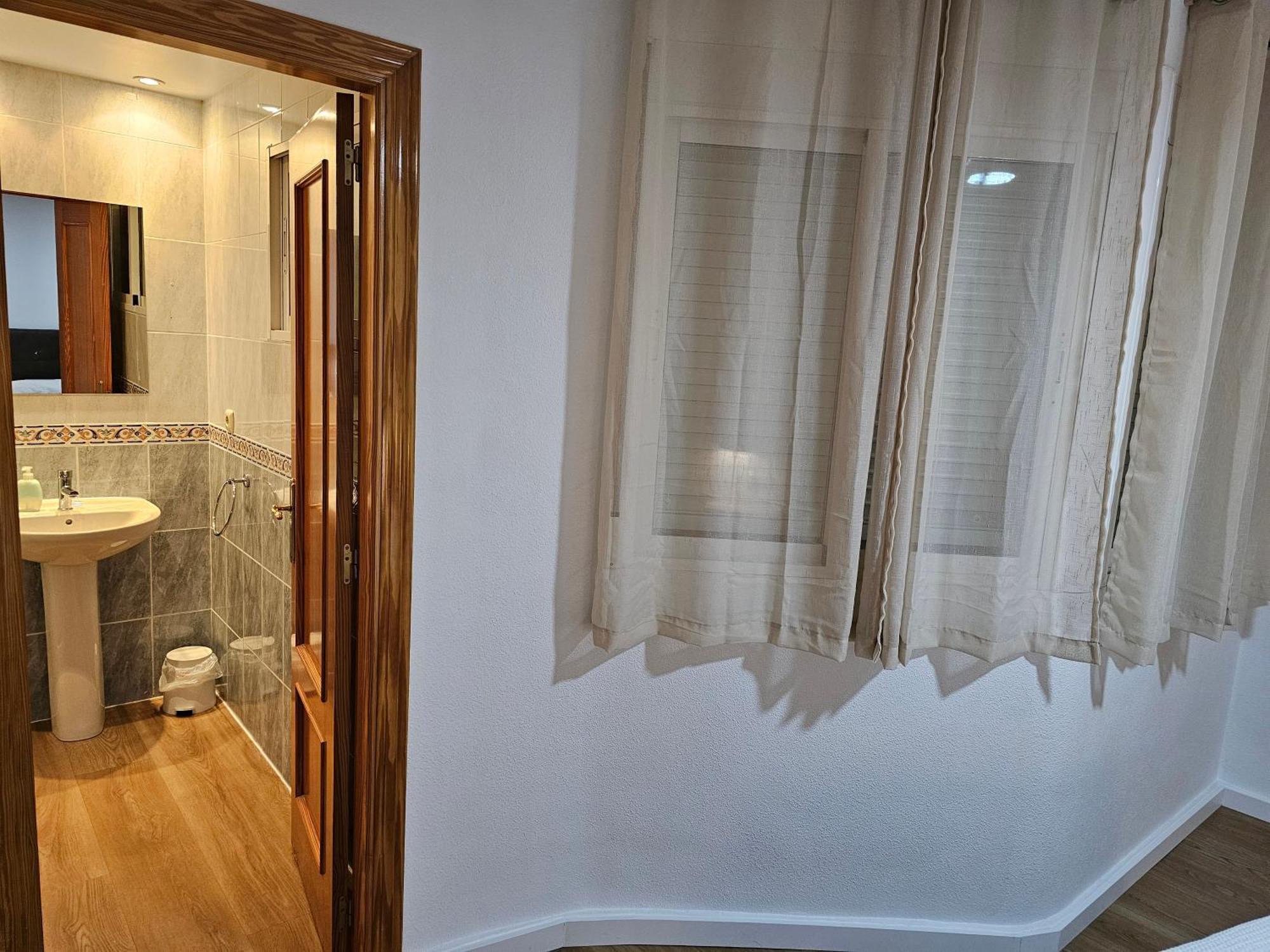 Apartamentos Plaza Alicante Ngoại thất bức ảnh