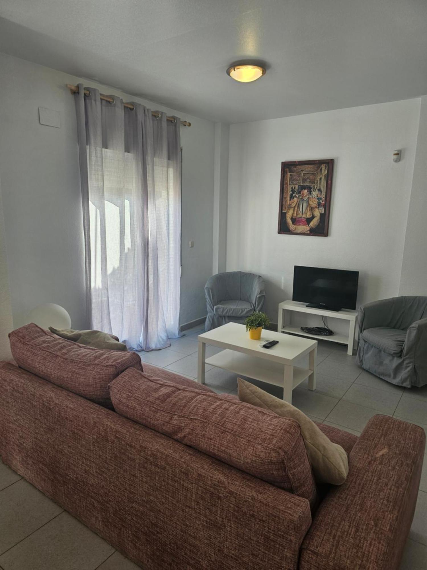 Apartamentos Plaza Alicante Phòng bức ảnh